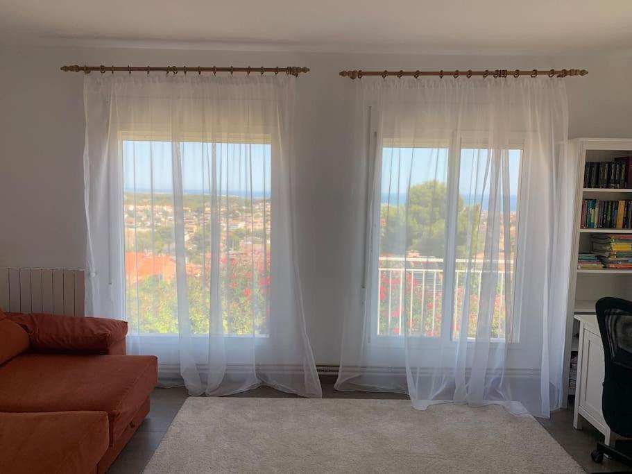 Precioso Apartamento Con Vista Al Mar กาลาเฟลล์ ภายนอก รูปภาพ
